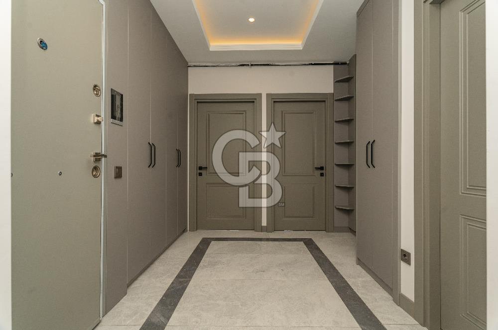 MALTEPE'DE KAPANMAZ DENİZ MANZARALI 200M² SATILIK 4+1 DAİRE