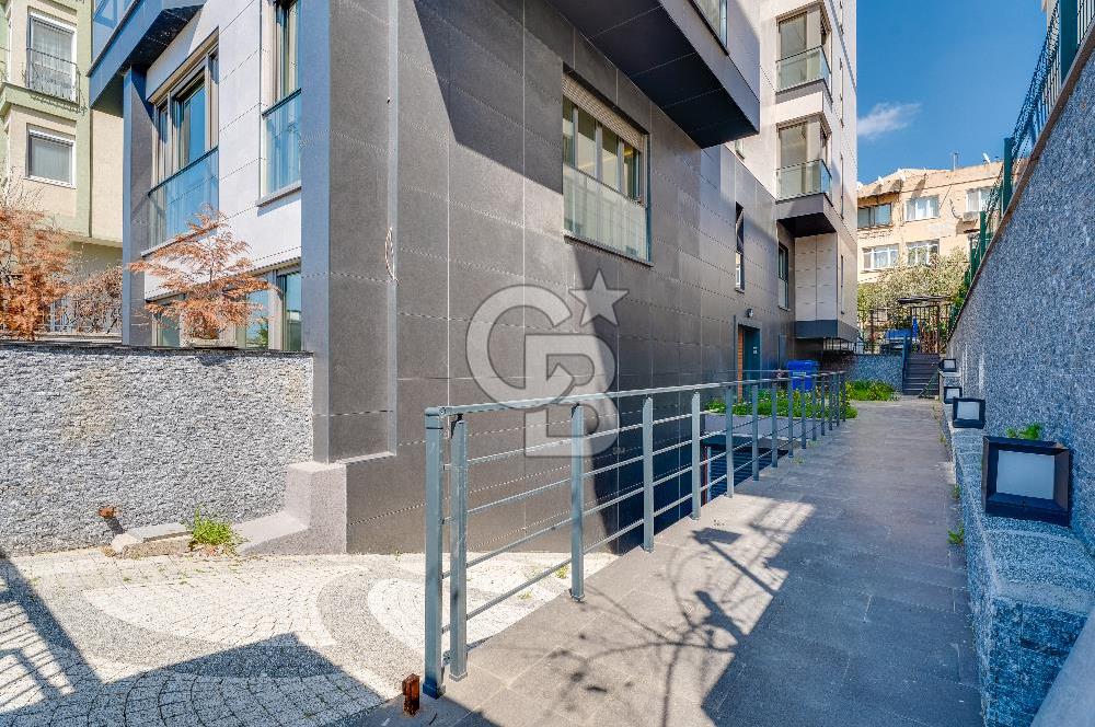 MALTEPE'DE KAPANMAZ DENİZ MANZARALI 200M² SATILIK 4+1 DAİRE