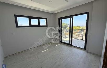 Kuşadası Davutlar'da Havuzlu, 2+1, 70m² Satılık Daire
