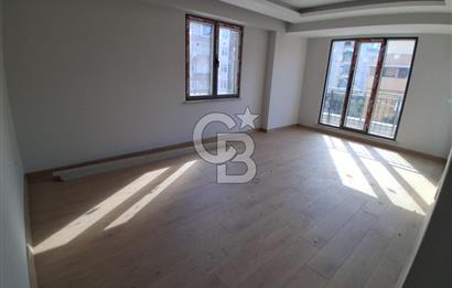 Pendik Kaynarca mah satılık teraslı 80 m2 net fırsat 2+1 daire