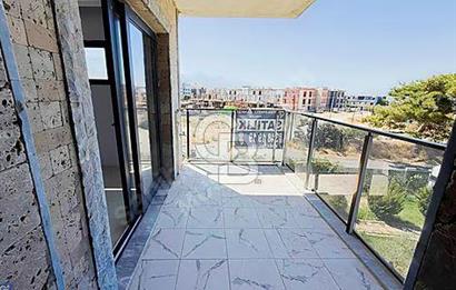 Kuşadası Davutlar'da Havuzlu, 2+1, 70m² Satılık Daire