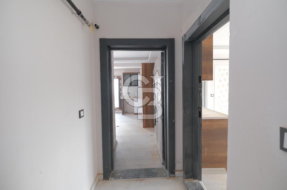 SEYREK’TE YÜKSEK KREDİ İMKANLI SATILIK GENİŞ SIFIR BALKONLU 1+1 DAİRE