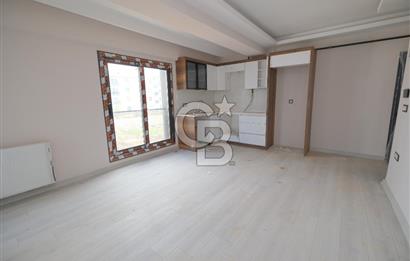SEYREK’TE YÜKSEK KREDİ İMKANLI SATILIK GENİŞ SIFIR BALKONLU 1+1 DAİRE