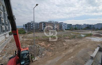 SEYREK’TE YÜKSEK KREDİ İMKANLI SATILIK GENİŞ SIFIR BALKONLU 1+1 DAİRE