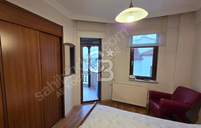 BAŞİSKELE VADİKENT SİTESİNDE SATILIK DENİZ MANZARALI 4+1 VİLLA