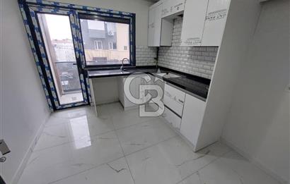 Kartal Cumhuriyet mah ön cephe ara kat sıfır satılık 3+1 daire