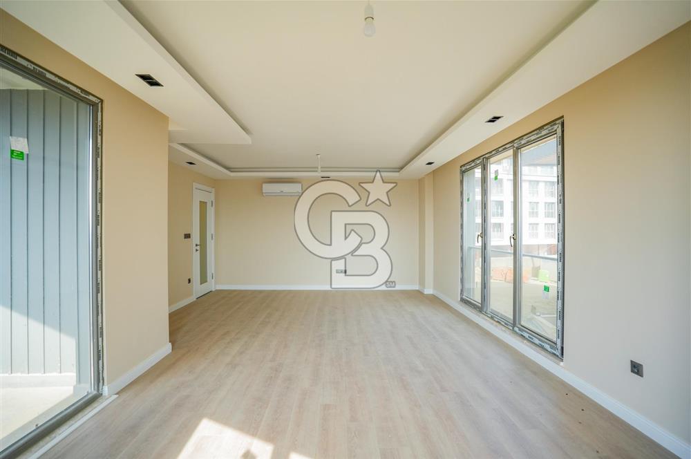 ÇENGELKÖY BEYAZ KÖŞKLER SOKAK’TA | KATTA TEK | 4 CEPHELİ | MANZARALI SIFIR 4+1