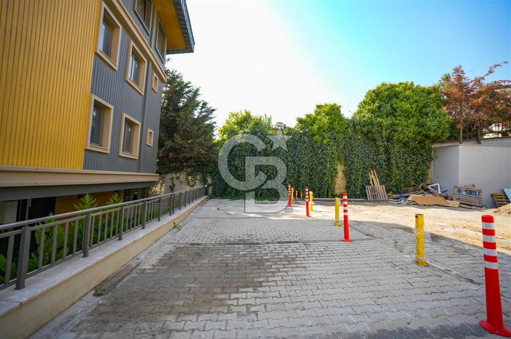 ÇENGELKÖY BEYAZ KÖŞKLER SOKAK’TA | KATTA TEK | 4 CEPHELİ | MANZARALI SIFIR 4+1