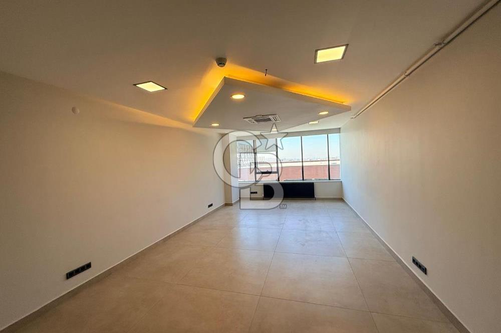 İSTANBUL YOLUNA CEPHE, İÇİ FULL YAPILI 750m2 LÜKS OFİS