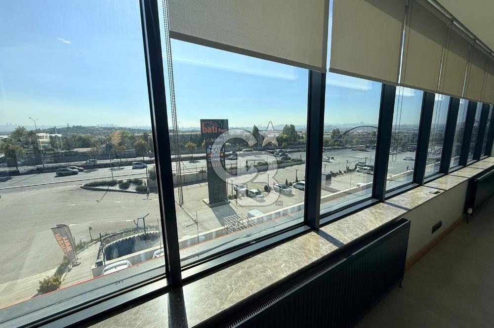 İSTANBUL YOLUNA CEPHE, İÇİ FULL YAPILI 750m2 LÜKS OFİS