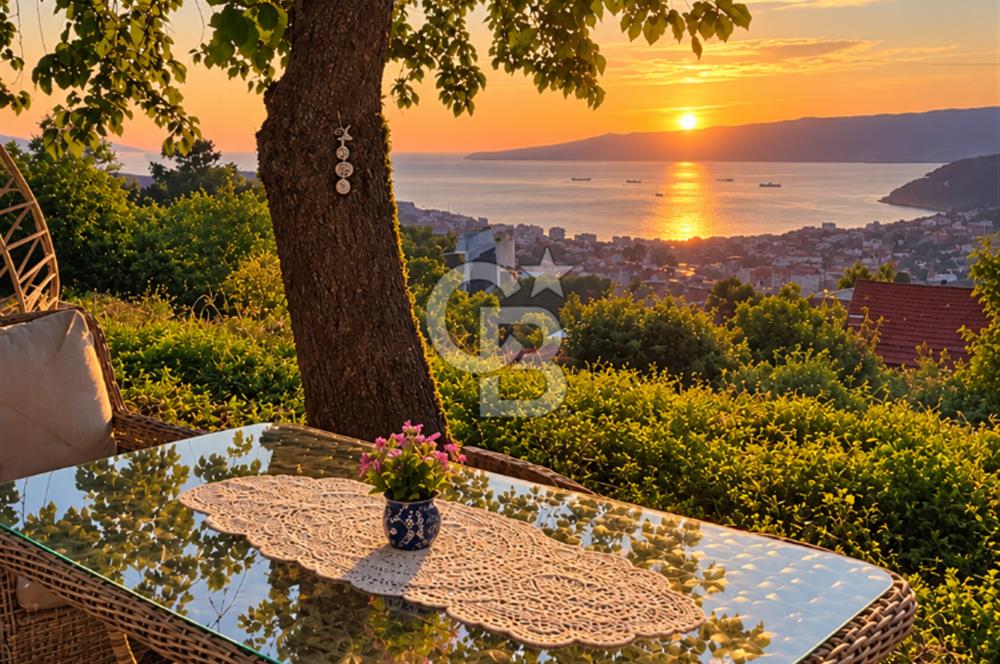 BURSA GEMLIK UMURBEY KÖY IÇINDE 206 METREKARE TAM HISSELI ARSA ÜZERINDE 2 + 1 MÜSTAKIL EV