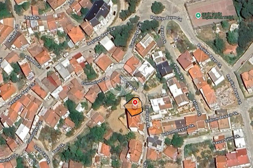 BURSA GEMLIK UMURBEY KÖY IÇINDE 206 METREKARE TAM HISSELI ARSA ÜZERINDE 2 + 1 MÜSTAKIL EV
