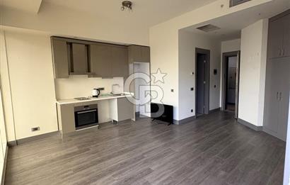 CB MARS'TAN İstmarina'da Deniz ve Şehir Manzaralı, 1+1 Daire