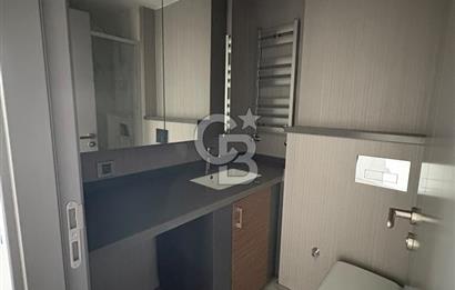 CB MARS'TAN İstmarina'da Deniz ve Şehir Manzaralı, 1+1 Daire
