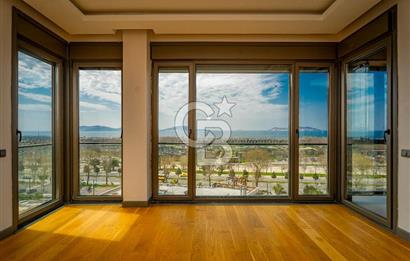MALTEPEDE KAPANMAZ DENİZ MANZARALI 370M² 6+2 ÜST DUBLEKS DAİRE