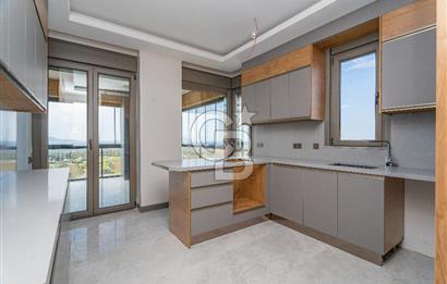 MALTEPEDE KAPANMAZ DENİZ MANZARALI 370M² 6+2 ÜST DUBLEKS DAİRE