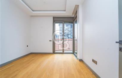 MALTEPEDE KAPANMAZ DENİZ MANZARALI 370M² 6+2 ÜST DUBLEKS DAİRE