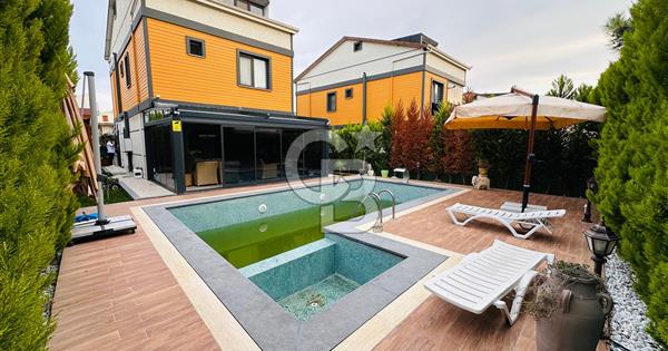 MARMARA EREĞLİSİ YENİÇİFTLİKTE DENİZE SIFIR, HAVUZLU VİLLA! - 378359