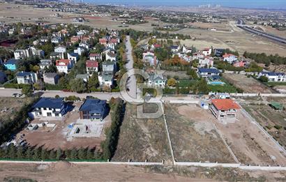 CB VİZYON GÖKHAN KORAL'DAN SİTE İÇERİSİNDE İKİ YOLA CEPHE ARSA