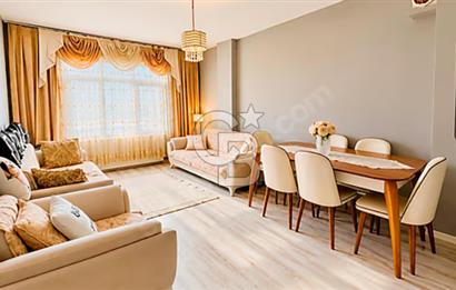 SANCAKTEPE'DE CADDEYE YAKIN GENİŞ 2+1 SATILIK DAİRE ARSA TAPULU