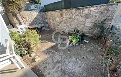 ORTAKENT MERKEZDE LÜKS SİTEDE EŞYASIZ BAHÇELİ 2+1 GENİŞ DAİRE