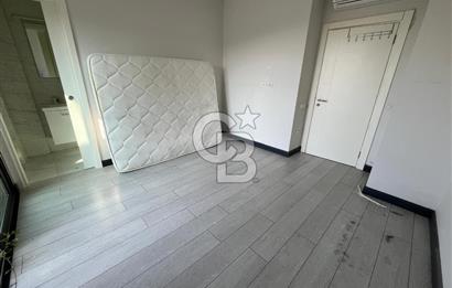 ORTAKENT MERKEZDE LÜKS SİTEDE EŞYASIZ BAHÇELİ 2+1 GENİŞ DAİRE