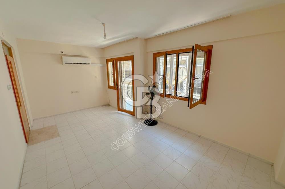 Sahile Yürüme Mesafesinde Kapalı Mutfak Satılık 2+1 Daire