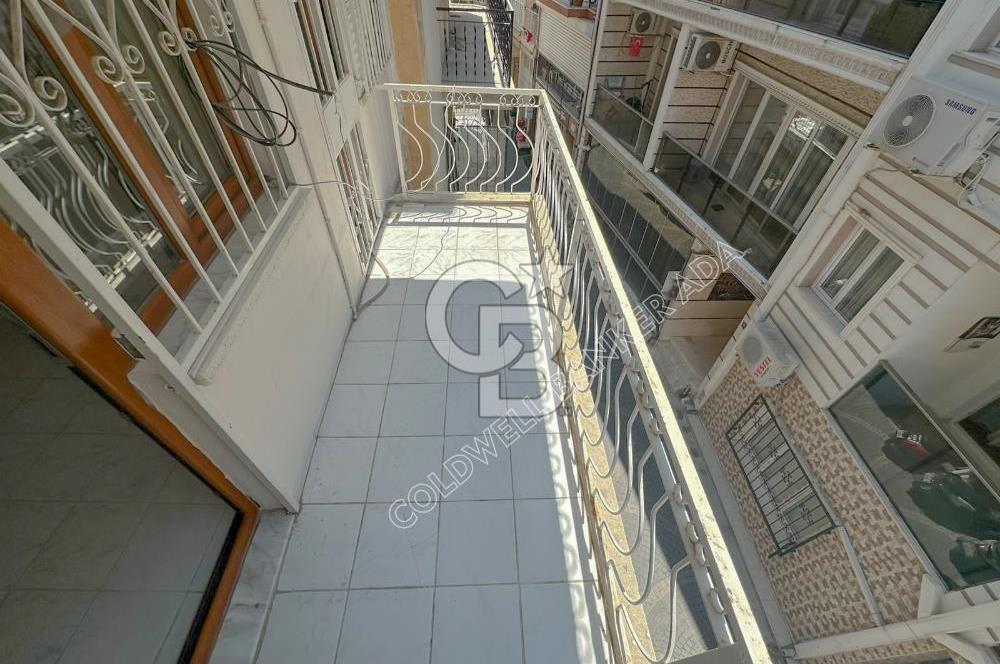 Sahile Yürüme Mesafesinde Kapalı Mutfak Satılık 2+1 Daire
