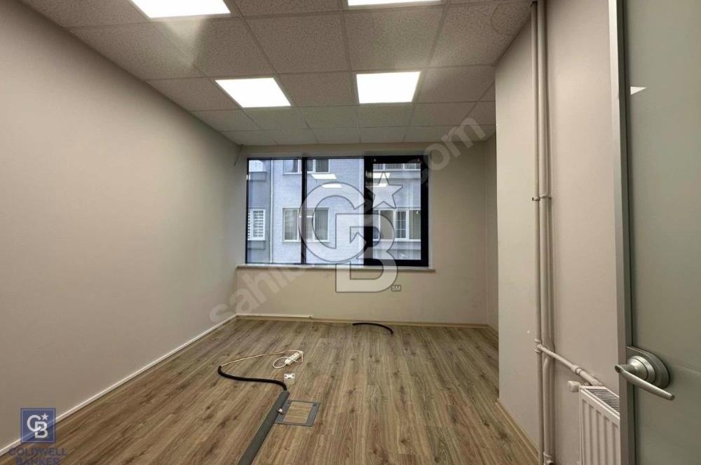 Bağdat Caddesi'ne 2.Bina Prestijli İş Hanında Güvenlikli 3+1