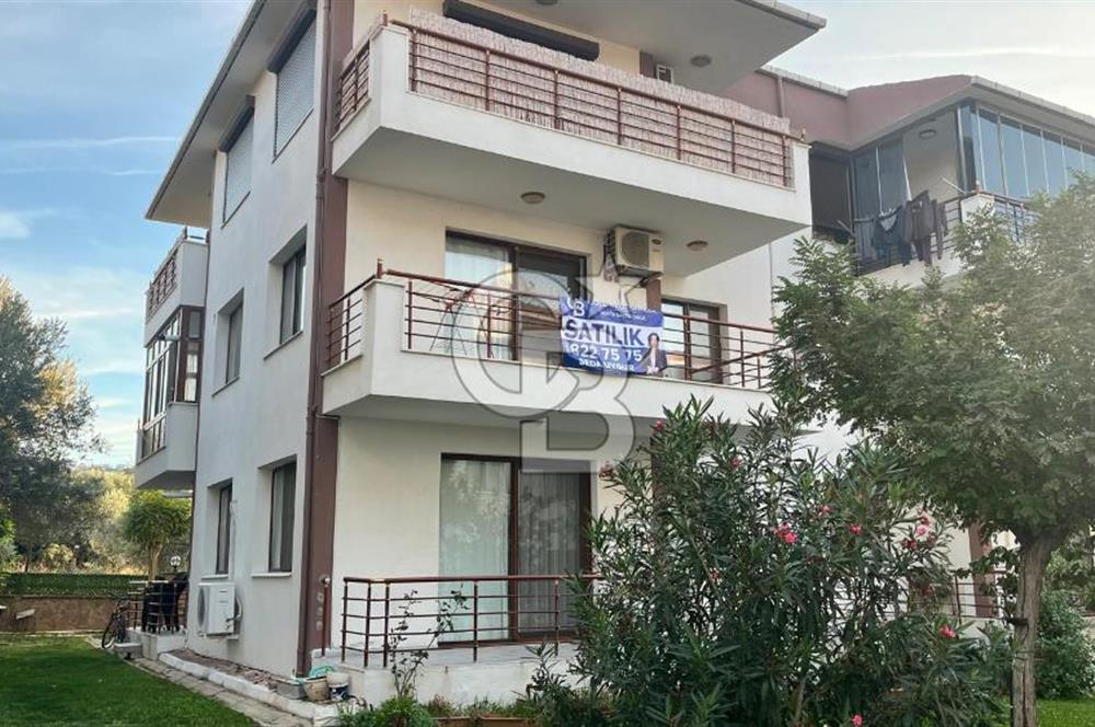 Yenifoça Turkuaz Evleri Sitesinde Satılık 2+1 Daire