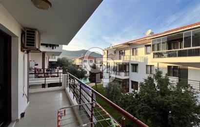 Yenifoça Turkuaz Evleri Sitesinde Satılık 2+1 Daire