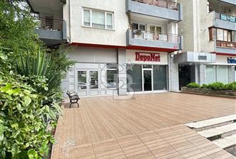 KOZYATAĞI'NDA 280 M2 İSKANLI ÖN KULLANIMLI DÜZ GİRİŞ DÜKKAN - 1 - 378463