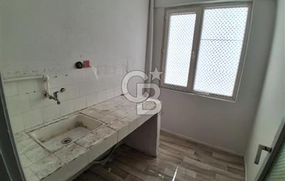 Pendik sahil çarşı merkez satılık 2+1 daire 70 m2 net