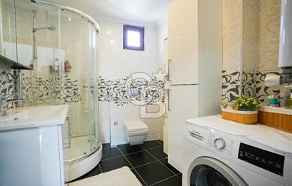 Ümraniyede Ferah Yaşam Alanlarıyla 4+1 Satılık Dubleks Daire