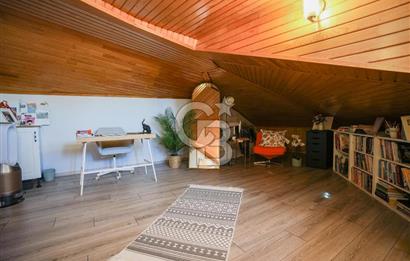 Ümraniyede Ferah Yaşam Alanlarıyla 4+1 Satılık Dubleks Daire