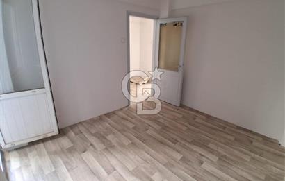 Pendik sahil çarşı merkez satılık 2+1 daire 70 m2 net