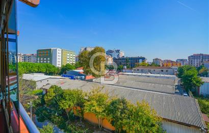 Ümraniyede Ferah Yaşam Alanlarıyla 4+1 Satılık Dubleks Daire