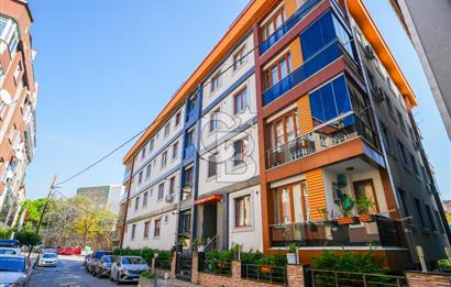 Ümraniyede Ferah Yaşam Alanlarıyla 4+1 Satılık Dubleks Daire
