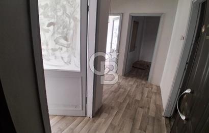 Pendik sahil çarşı merkez satılık 2+1 daire 70 m2 net