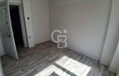 Pendik sahil çarşı merkez satılık 2+1 daire 70 m2 net