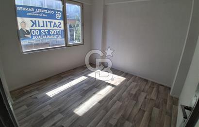 Pendik sahil çarşı merkez satılık 2+1 daire 70 m2 net