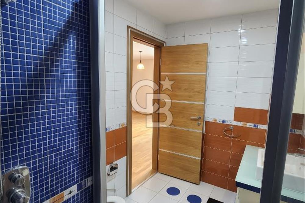 ÇUKURAMBAR MAHALLESİNDE CADDE ÜSTÜNDE 3+1 ADA MUTFAKLI 189M2 NET