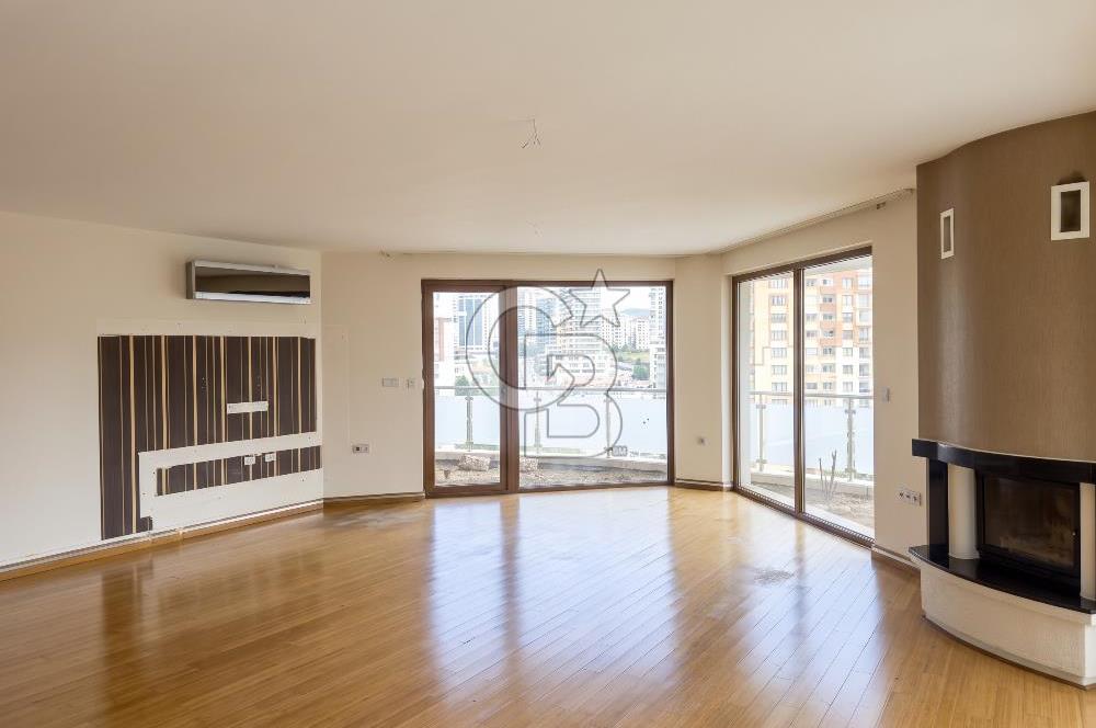 ÇUKURAMBAR MAHALLESİNDE CADDE ÜSTÜNDE 3+1 ADA MUTFAKLI 189M2 NET