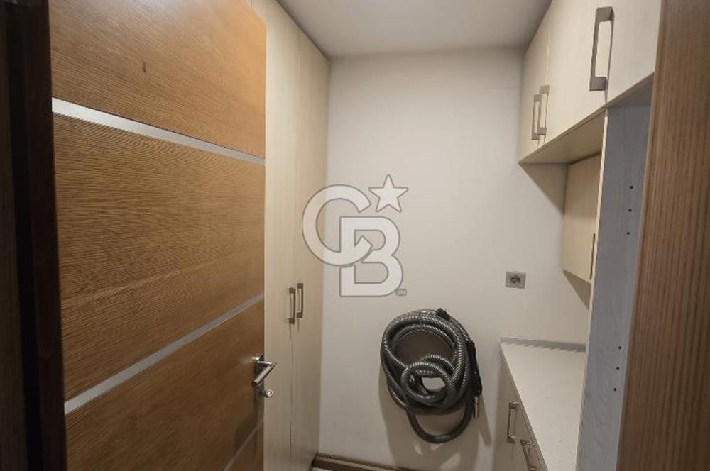 ÇUKURAMBAR MAHALLESİNDE CADDE ÜSTÜNDE 3+1 ADA MUTFAKLI 189M2 NET