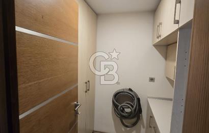 ÇUKURAMBAR MAHALLESİNDE CADDE ÜSTÜNDE 3+1 ADA MUTFAKLI 189M2 NET