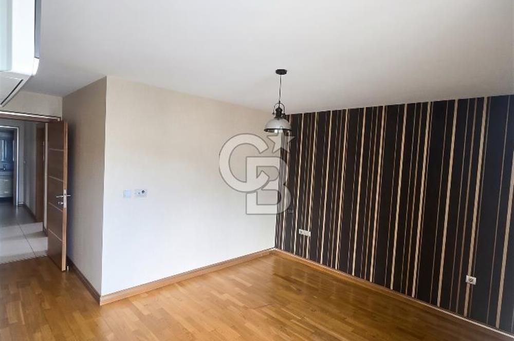 ÇUKURAMBAR MAHALLESİNDE CADDE ÜSTÜNDE 3+1 ADA MUTFAKLI 189M2 NET