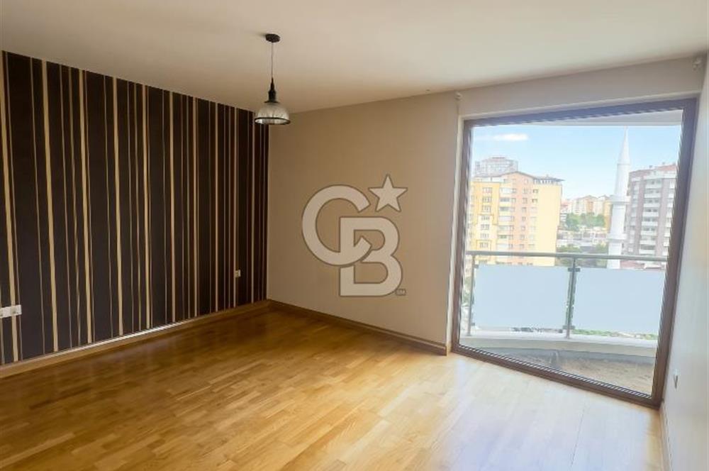 ÇUKURAMBAR MAHALLESİNDE CADDE ÜSTÜNDE 3+1 ADA MUTFAKLI 189M2 NET