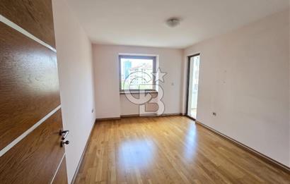 ÇUKURAMBAR MAHALLESİNDE CADDE ÜSTÜNDE 3+1 ADA MUTFAKLI 189M2 NET