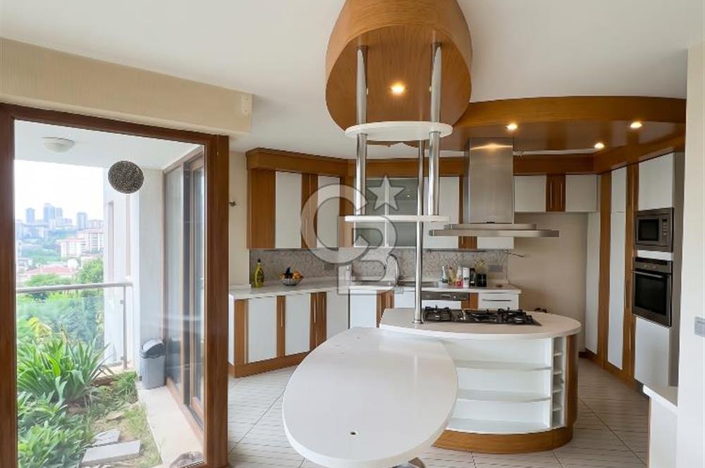 ÇUKURAMBAR MAHALLESİNDE CADDE ÜSTÜNDE 3+1 ADA MUTFAKLI 189M2 NET
