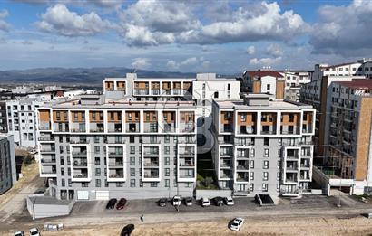 GÖRÜKLE AVLU 1 PROJESİNDE 2+1 EŞYALI ARAKAT ÇİFT CEPHE DAİRE